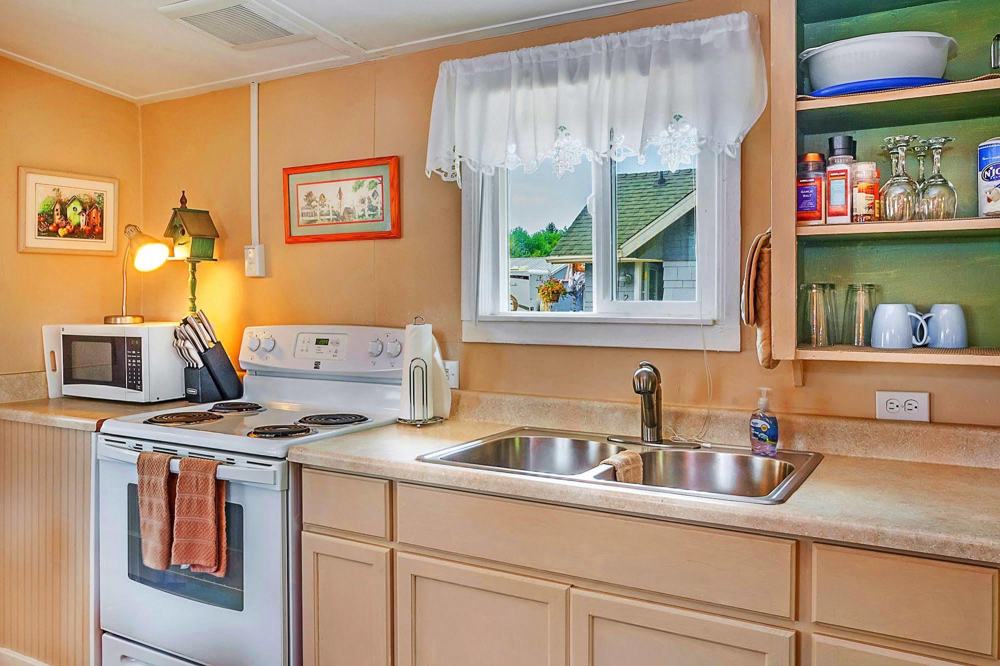 Ocean Spray Beach Resort Grayland Esterno foto