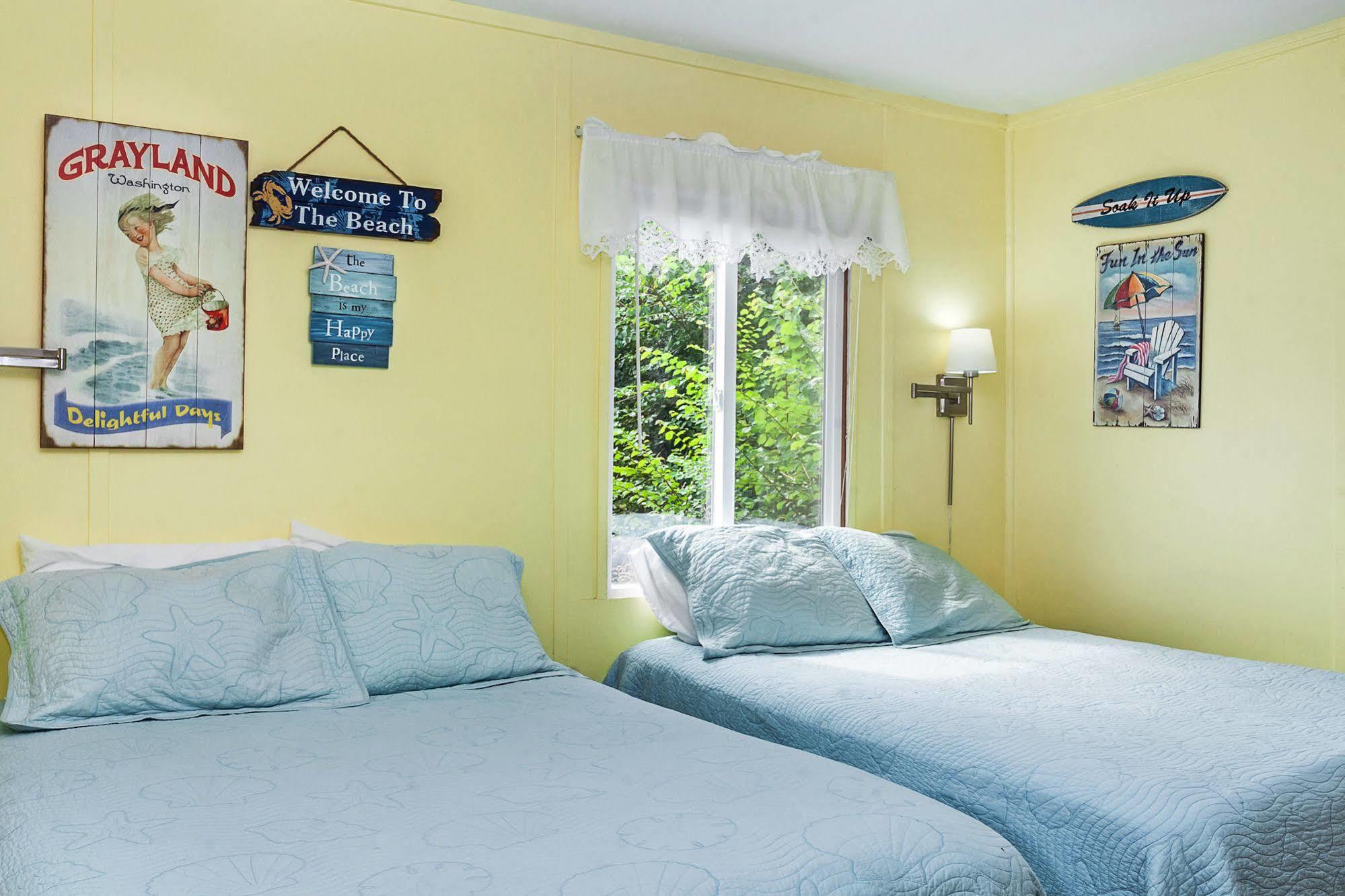 Ocean Spray Beach Resort Grayland Esterno foto